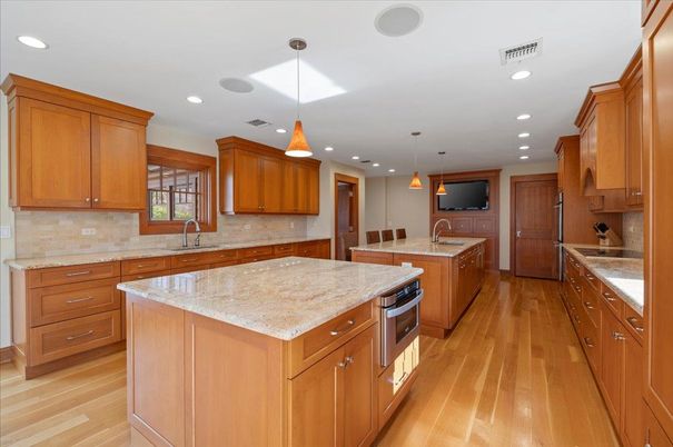Interior, Kitchen, Pendant Lights, Recessed Lighting, Wood Texture Flooring