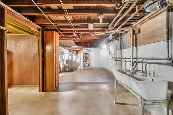 Interior, Wooden Beams