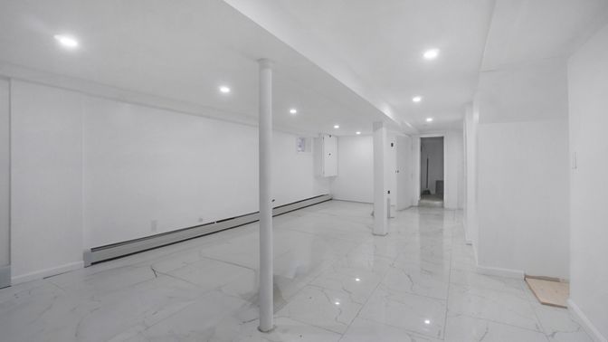 Empty room, Interior, Marble, Recessed Lighting