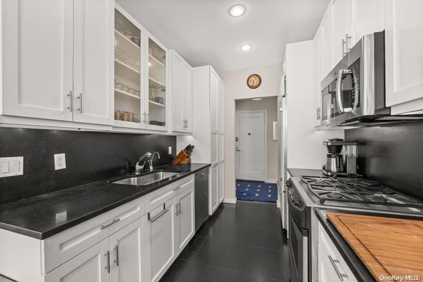 Interior, Kitchen, Recessed Lighting