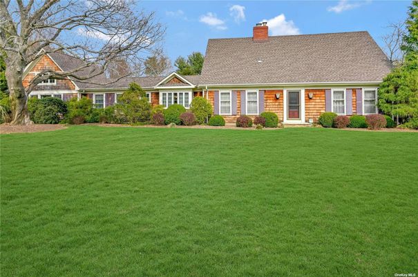 Exterior, Facade, Cape Cod