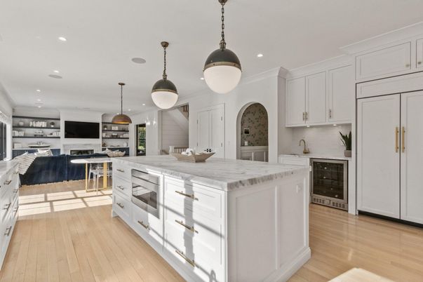 Dining room, Interior, Kitchen, Living room, Pendant Lights, Recessed Lighting, Stainless Steel Appliances, Wood Texture Flooring