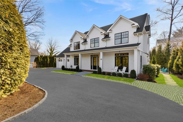 Attached, Exterior, Facade, Farmhouse