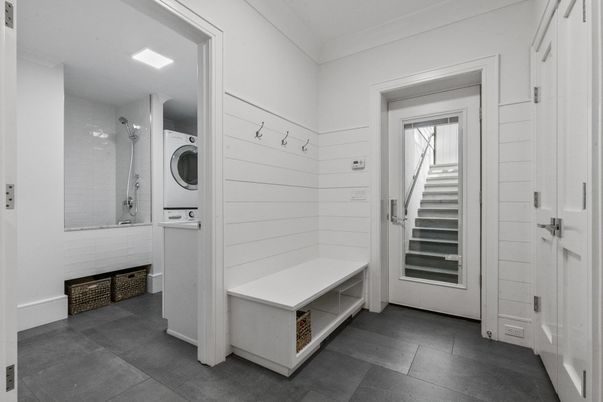 Bathroom, Interior, Recessed Lighting, Washer