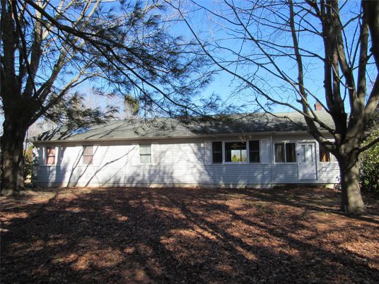 Exterior, Facade, Cape Cod