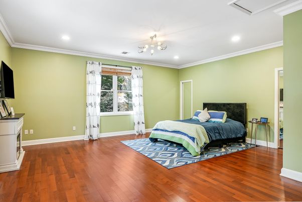 Bedroom, Interior, Recessed Lighting, Wood Texture Flooring