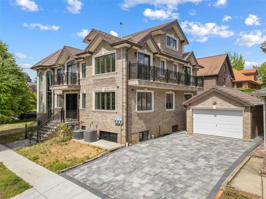 Attached, Detached Garage, Exterior, Facade, Queen Anne Victorian