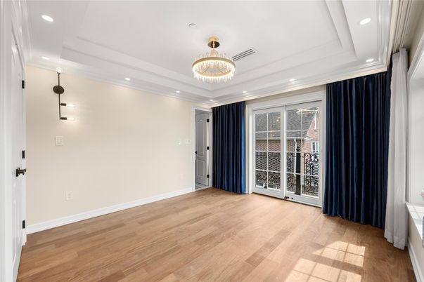 Chandelier, Empty room, Interior, Recessed Lighting, Wood Texture Flooring