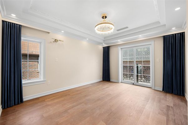 Chandelier, Empty room, Interior, Recessed Lighting, Wood Texture Flooring