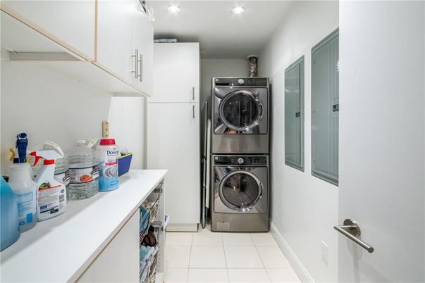 Interior, Recessed Lighting, Utility Closets, Washer