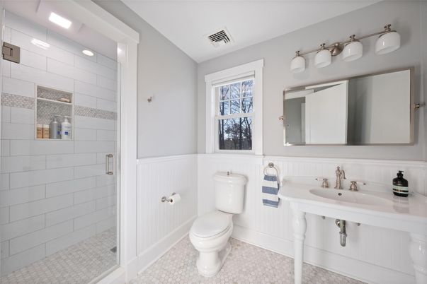 Bathroom, Interior, Recessed Lighting