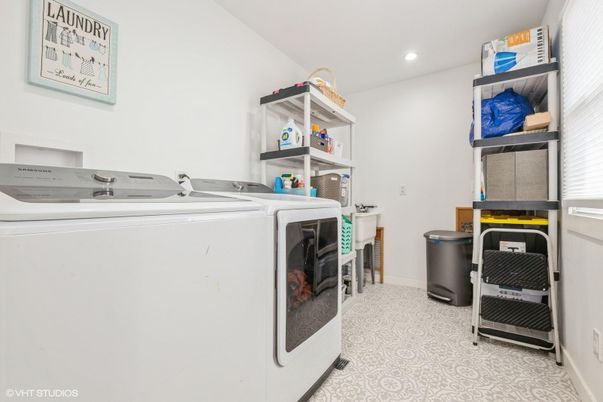 Interior, Recessed Lighting, Washer