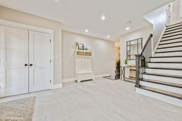 Interior, Recessed Lighting
