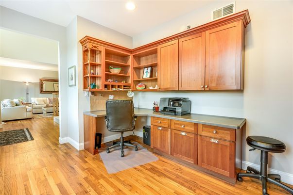Home Office, Interior, Recessed Lighting, Wood Texture Flooring
