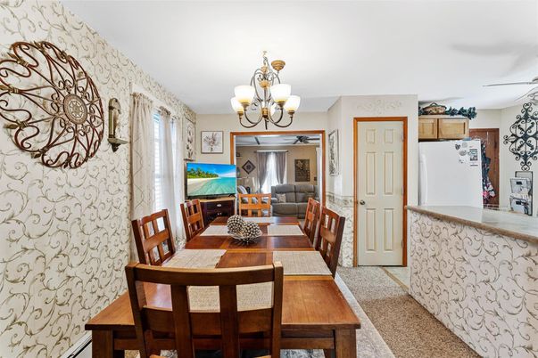 Chandelier, Dining room, Interior
