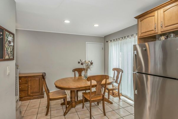 Dining room, Interior, Kitchen, Recessed Lighting