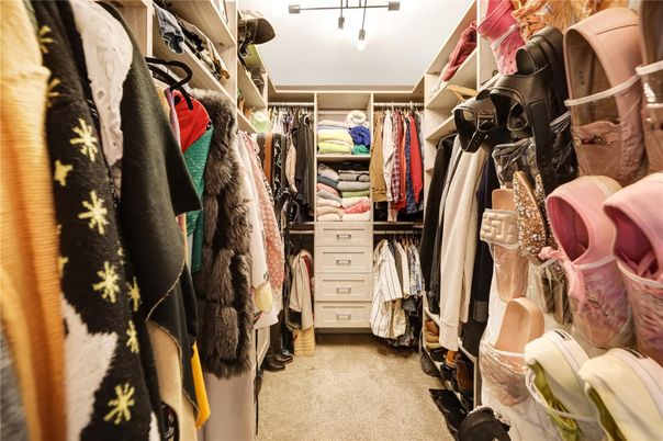 Interior, Walk-in Closets