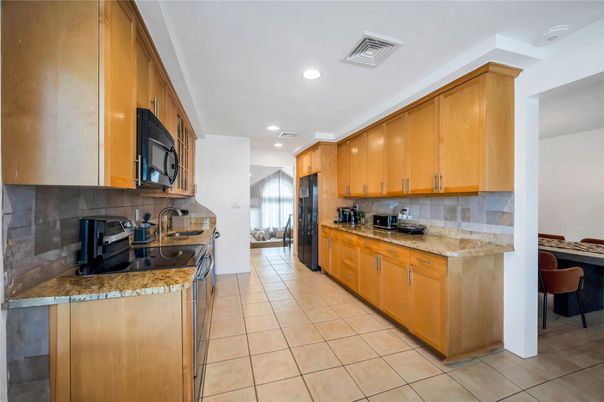 Interior, Kitchen, Recessed Lighting