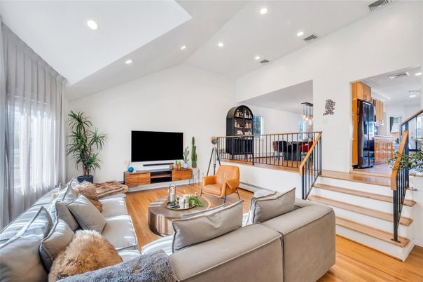 Interior, Kitchen, Living room, Pendant Lights, Recessed Lighting, Wood Texture Flooring
