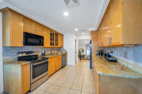 Interior, Kitchen, Recessed Lighting