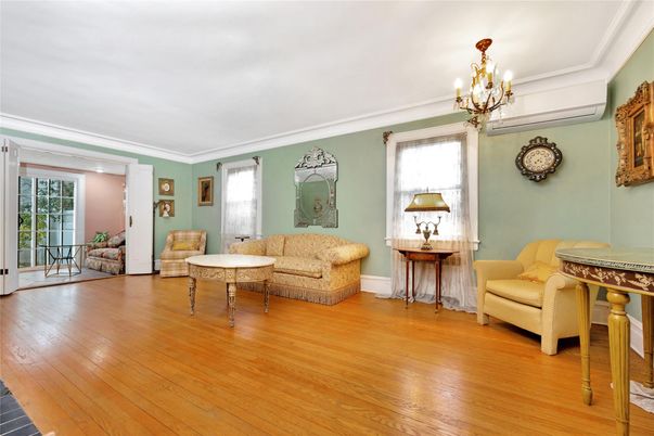 Chandelier, Interior, Wood Texture Flooring
