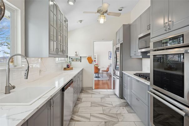 Dining room, Interior, Kitchen, Marble, Stainless Steel Appliances
