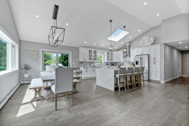 Dining room, Interior, Kitchen, Pendant Lights, Recessed Lighting, Wood Texture Flooring