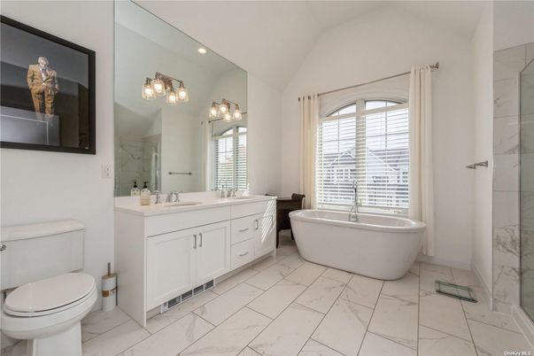 Bathroom, Dual Sink Vanities, Free Standing Baths, Interior, Marble, Recessed Lighting