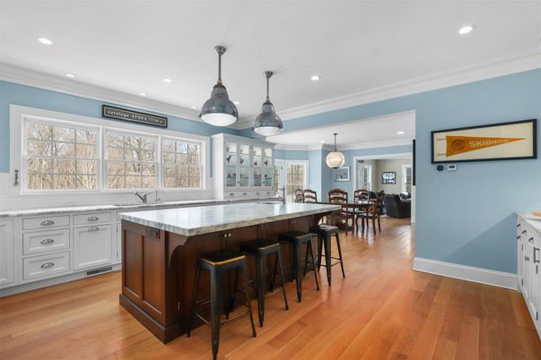 Dining room, Interior, Kitchen, Pendant Lights, Recessed Lighting, Wood Texture Flooring