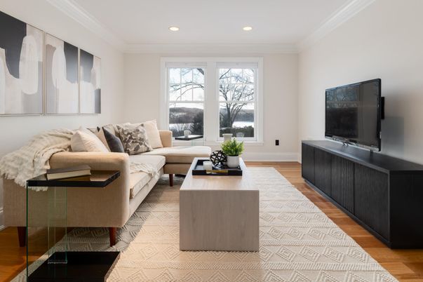 Interior, Living room, Recessed Lighting, Wood Texture Flooring