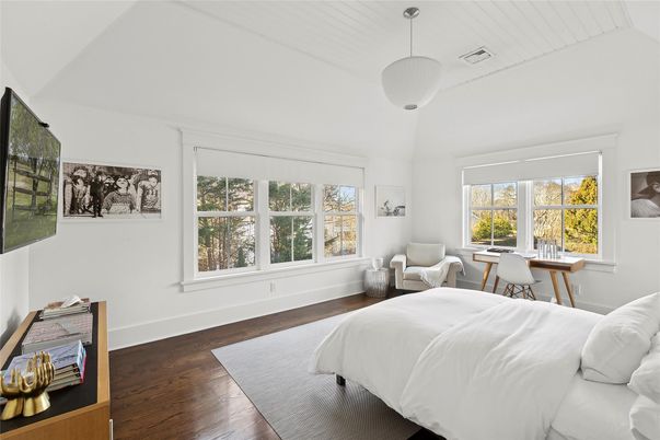 Bedroom, Home Office, Interior, Pendant Lights, Wood Texture Flooring