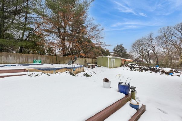 Backyard, Exterior, Hot Tub