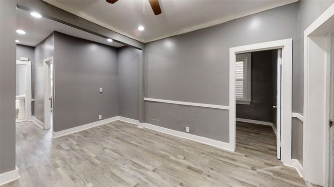 Empty room, Interior, Recessed Lighting, Wood Texture Flooring