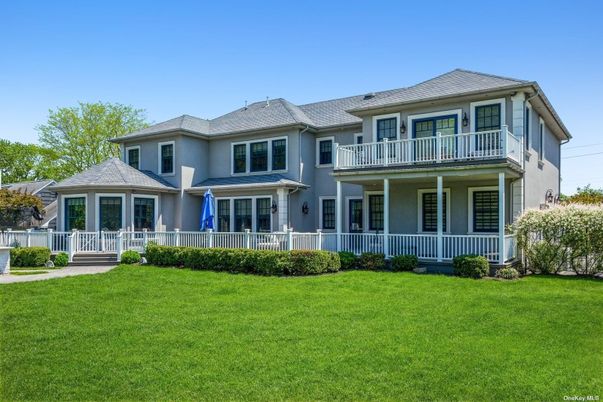 Backyard, Exterior, Facade, Farmhouse