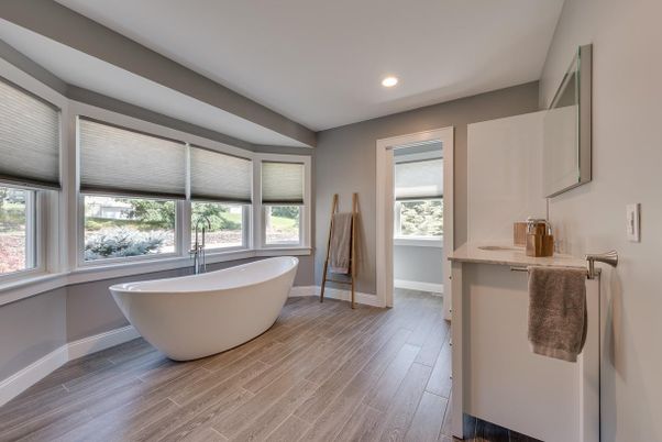 Bathroom, Free Standing Baths, Interior, Recessed Lighting, Wood Texture Flooring