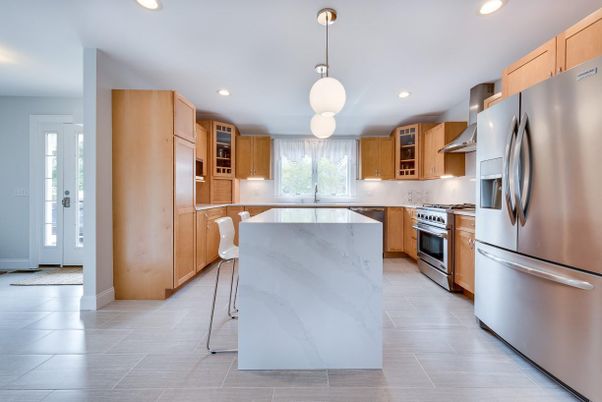 Interior, Kitchen, Pendant Lights, Recessed Lighting, Stainless Steel Appliances