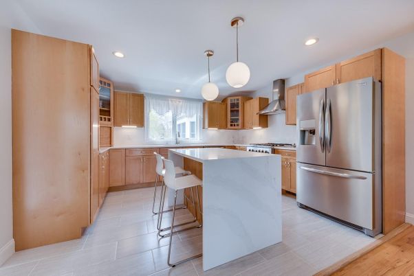 Interior, Kitchen, Pendant Lights, Recessed Lighting, Stainless Steel Appliances