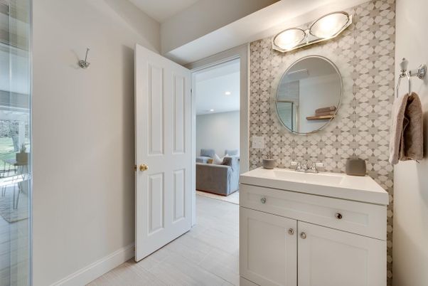 Bathroom, Interior, Recessed Lighting