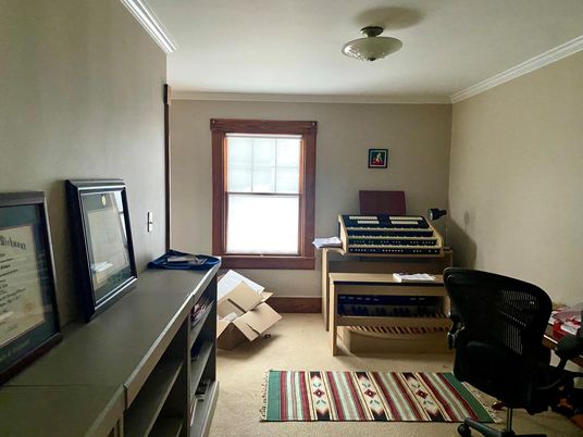 Home Office, Interior