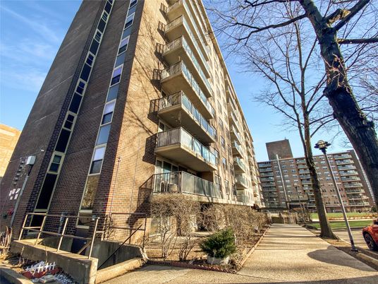 Exterior, Facade, Condo Building