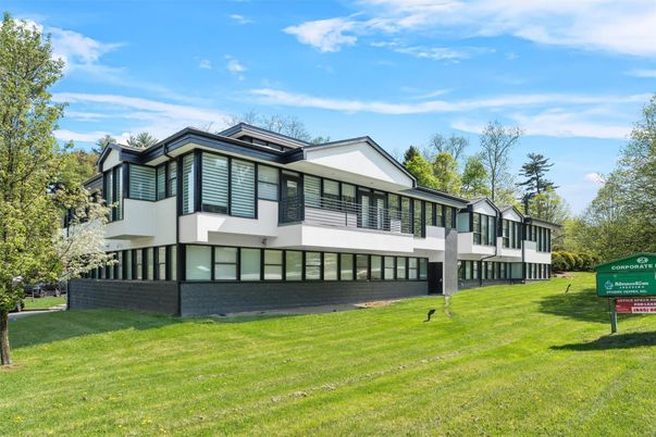 Backyard, Exterior, Facade, Modern