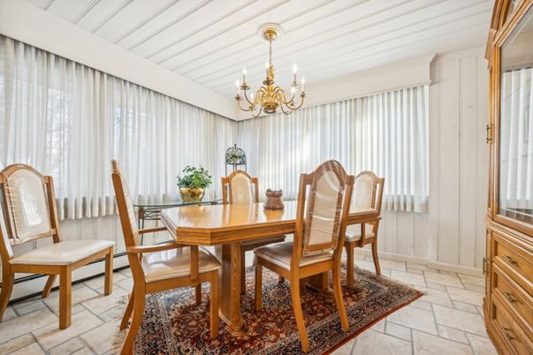 Chandelier, Dining room, Interior