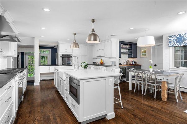 Dining room, Interior, Kitchen, Pendant Lights, Recessed Lighting, Stainless Steel Appliances, Wood Texture Flooring
