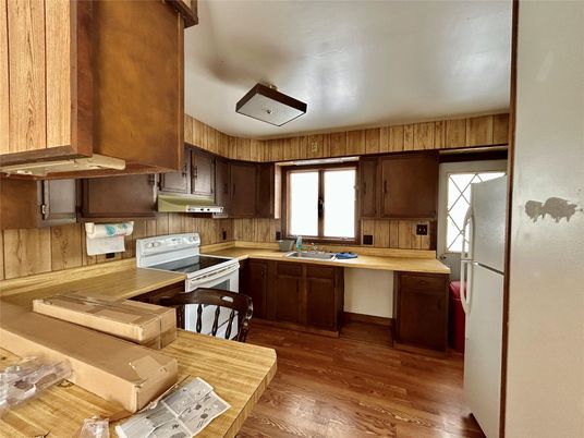 Interior, Kitchen, Wood Texture Flooring