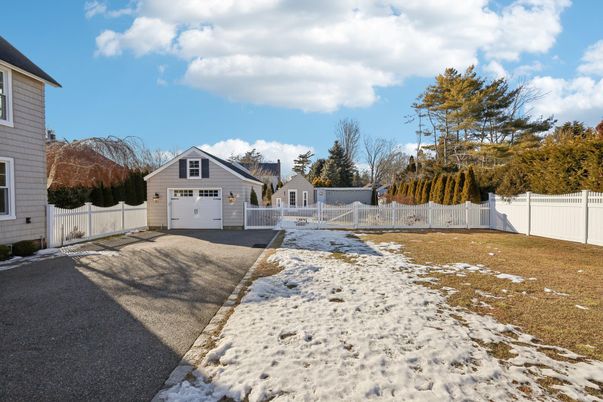 Backyard, Detached Garage, Exterior