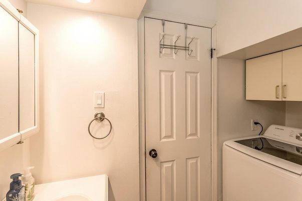 Interior, Recessed Lighting, Washer