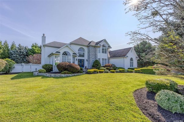 Backyard, Exterior, Facade, French Provincial