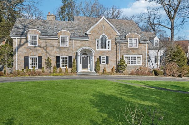Exterior, Facade, Brick Facade, French Provincial