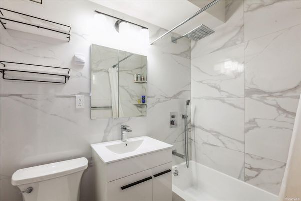 Bathroom, Interior, Marble Walls