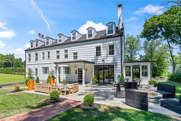 Backyard, Exterior, Facade, Georgian